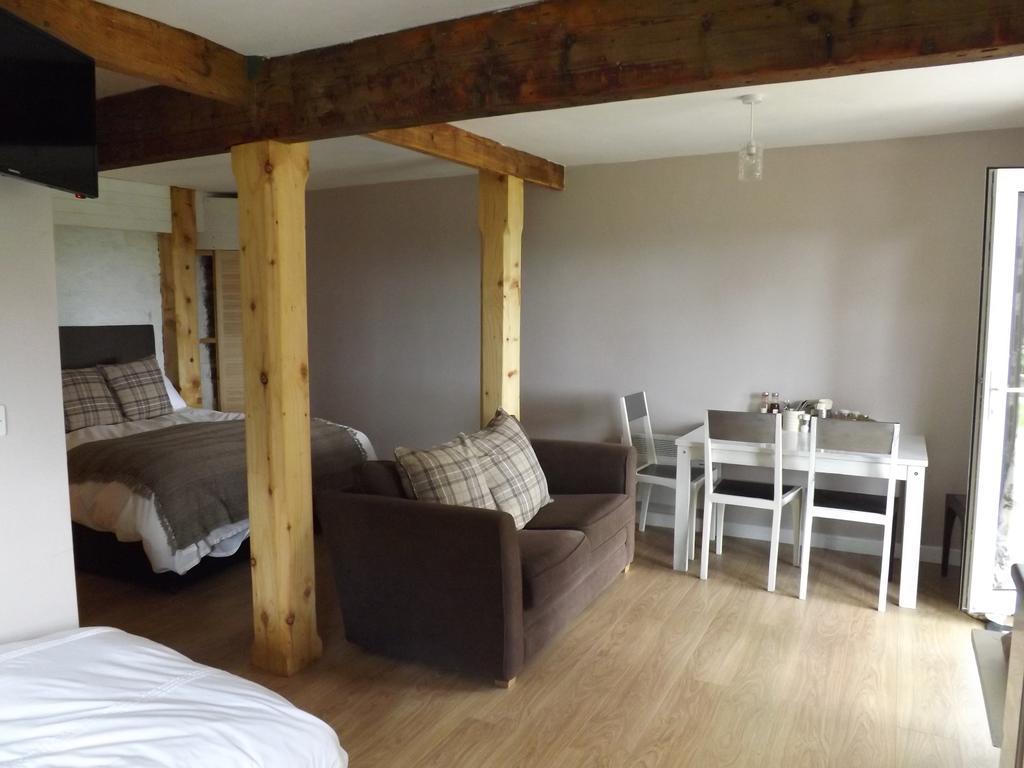 نيو كي The Swallows Guest House المظهر الخارجي الصورة